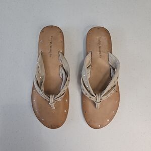 VINTAGE FOUNDRY CO Off White Hera‎ Thong Sandals SZ 6.5 Leather Summer